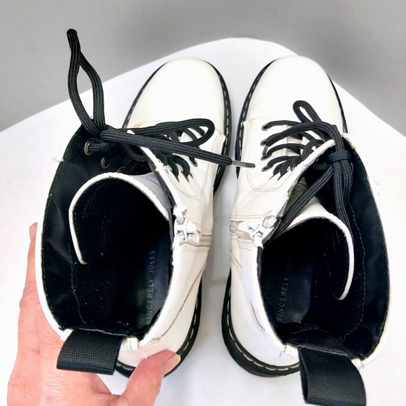 Sincerely Jules Harley Moto Boots, White, Size 9.5 - Picture 9 of 12